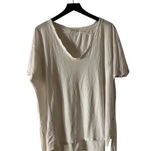 Women's Light Cream V-Neck Short Sleeve Tee
